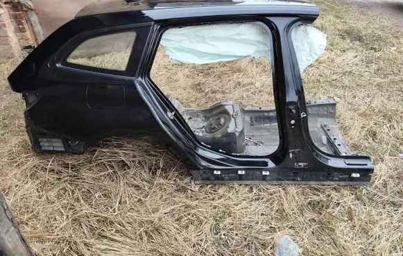 Rear quarter panel