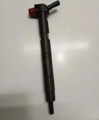 Hyundai i30 Fuel injector 338002A780