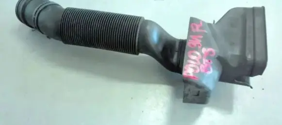 Volkswagen Polo IV 9N3 Intercooler hose/pipe
