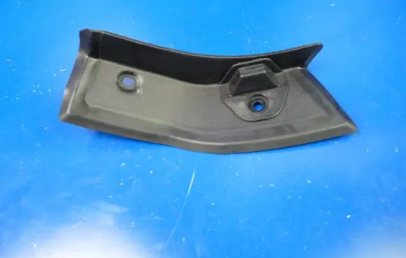 Mercedes-Benz C W204 Rear/tail light trim molding 