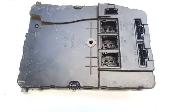 Renault Scenic II - Grand scenic II Comfort/convenience module 8200306434