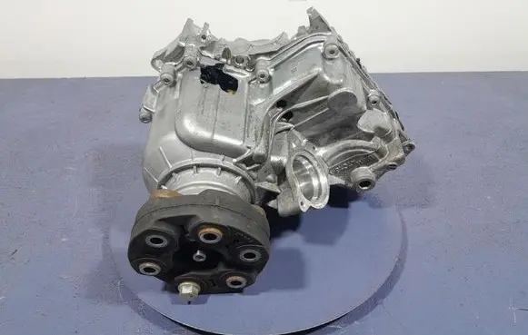 BMW X5 E53 Gearbox transfer box case 7888876
