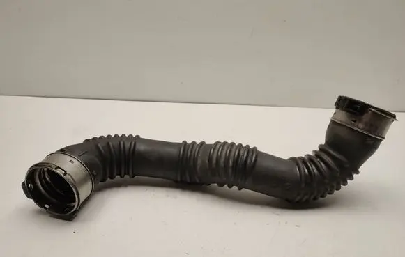 Intercooler hose/pipe