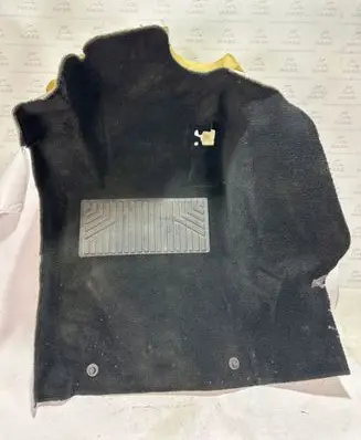 Mercedes-Benz C W204 Front floor carpet liner A2046800540