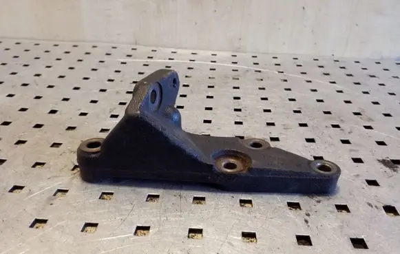 Toyota Yaris Engine mounting bracket 1231533020