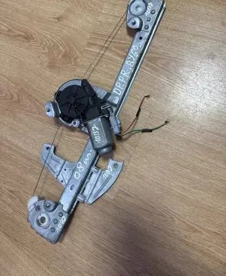 Toyota Aygo AB10 Front door window regulator with motor 400842 400842C