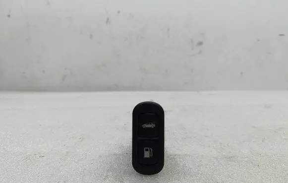 KIA Sorento Fuel tank opening switch 935503E000 923W0215 30627