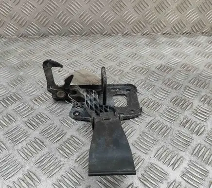 Audi A4 S4 B8 8K Engine bonnet/hood lock/latch loop/hook 8T0823480