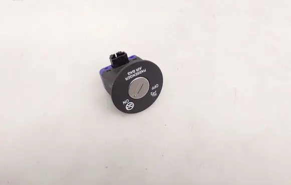 KIA Soul Passenger airbag on/off switch 