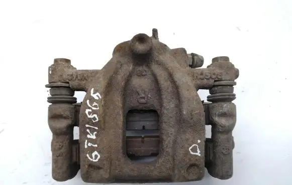 Honda CR-V Rear brake caliper