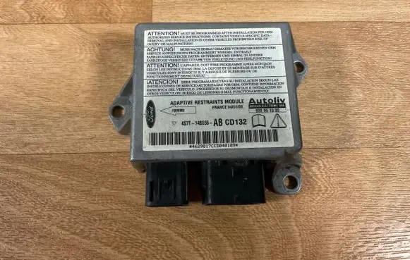 Ford Mondeo Mk III Airbag control unit/module 4S7T14B056AB 603951000 4629017C50409