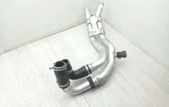 Audi A4 S4 B9 Engine coolant pipe/hose 04E121194D