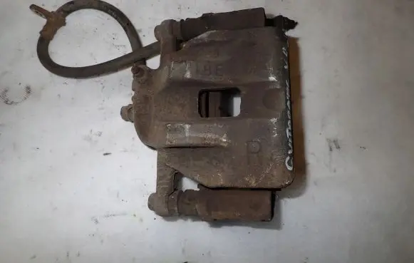 Suzuki Grand Vitara II Front brake caliper