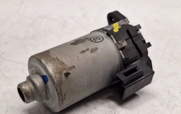 BMW 3 F30 F35 F31 Seat adjustment motor 52107325517