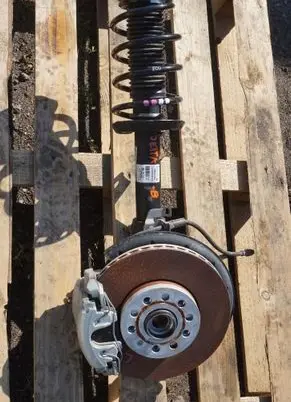 Volkswagen Golf VI Front shock absorber/damper 5C0413031BB