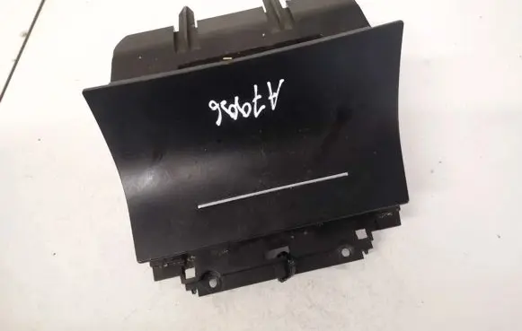 Skoda Octavia Mk2 (1Z) Car ashtray 1z1863077a 1z1857962b