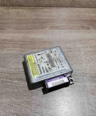 Volvo S40, V40 Airbag control unit/module 0285001146 30611293