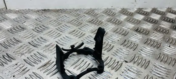 Volkswagen PASSAT B7 Other engine bay part 03C145853H