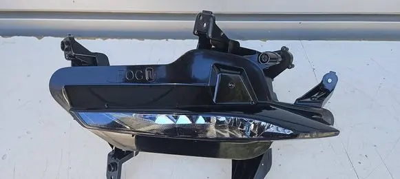 KIA Ceed Headlight/headlamp 92201-j7500