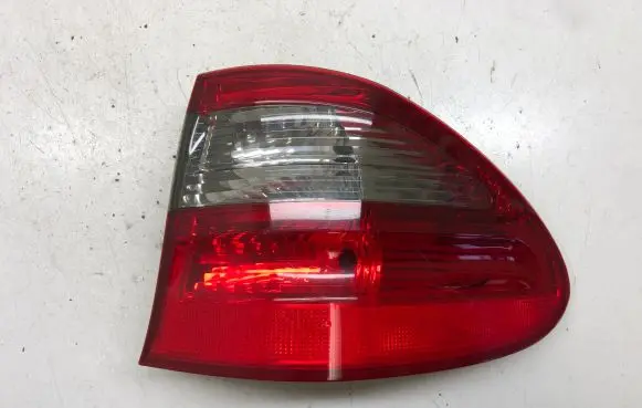 Mercedes-Benz E W211 Rear/tail lights A2118202864