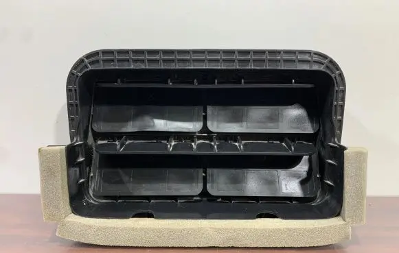 Subaru Ascent Quarter panel pressure vent 72651XC00A
