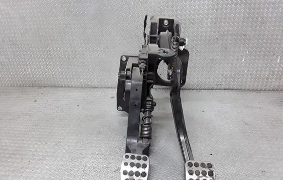Mercedes-Benz A W169 Pedal assembly A1692902301