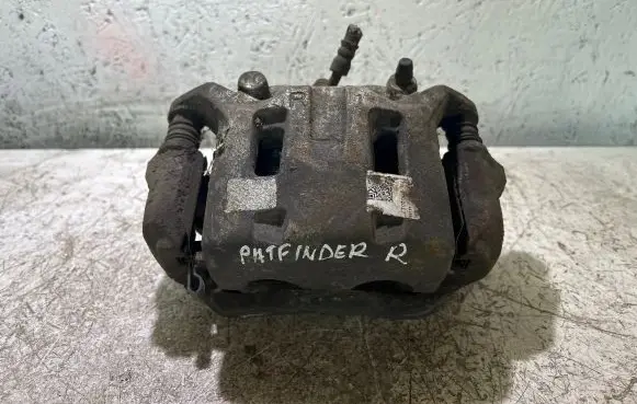 Nissan Pathfinder R51 Front brake caliper
