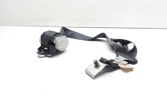 Subaru Forester SG Rear seatbelt F8697T E40434163 BGE030007