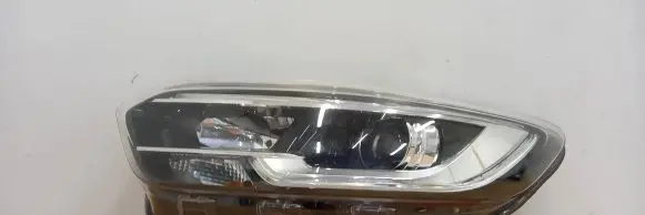 Renault Kadjar Headlight/headlamp 260606053R