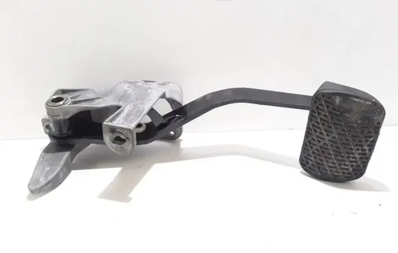 Mercedes-Benz CLS C219 Brake pedal A2112941001
