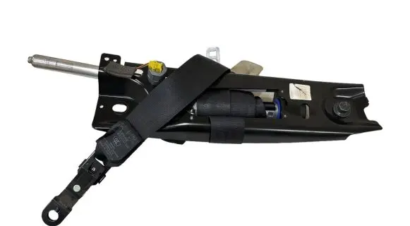 Volvo S80 Front seatbelt 39865061