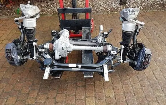 Volkswagen Touareg II Front subframe 7P5855545