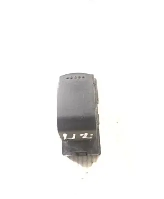 Suzuki SX4 Electric window control switch
