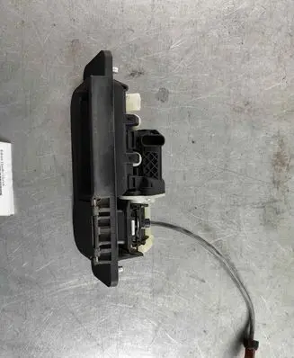 Mercedes-Benz S W222 Tailgate handle with camera a2227500593