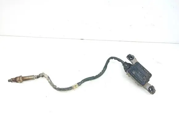 Volkswagen Transporter - Caravelle T6 Lambda probe sensor SNS470 04L907805AR A2C39831400