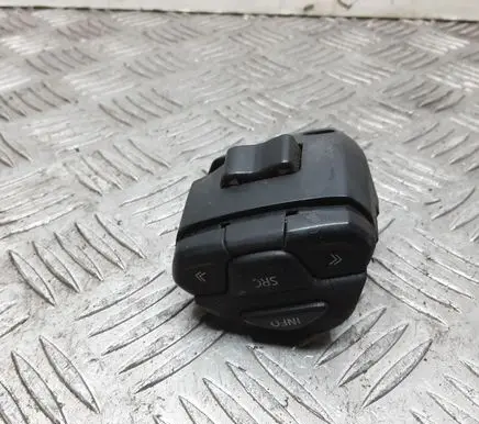 Multifunctional control switch/knob