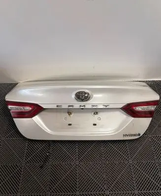 Toyota Camry VIII XV70 Tailgate/trunk/boot lid 