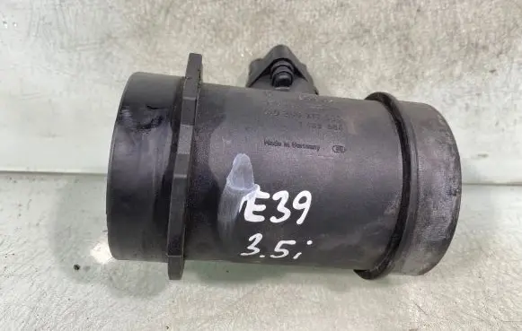 BMW 5 E39 Mass air flow meter 0280217533 1433566