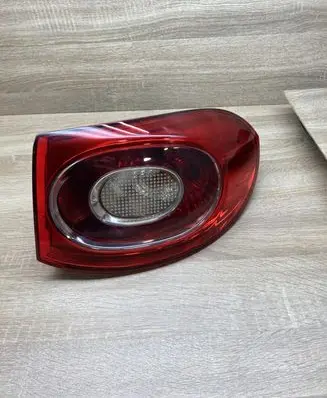 Volkswagen Tiguan Rear/tail lights 5N0945096H 5N0945258C