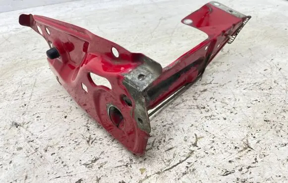 Audi 80 90 B3 Radiator support slam panel bracket 