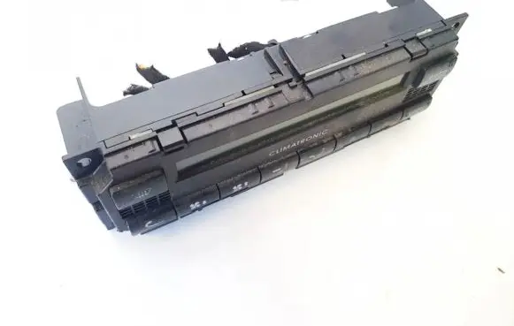Skoda Superb B5 (3U) Climate control unit
