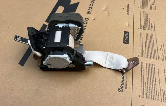 Mercedes-Benz S C217 Rear seatbelt A2178600885