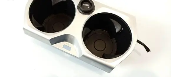 Cup holder front