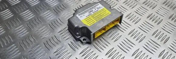 Mercedes-Benz B W245 Airbag control unit/module A1698206626