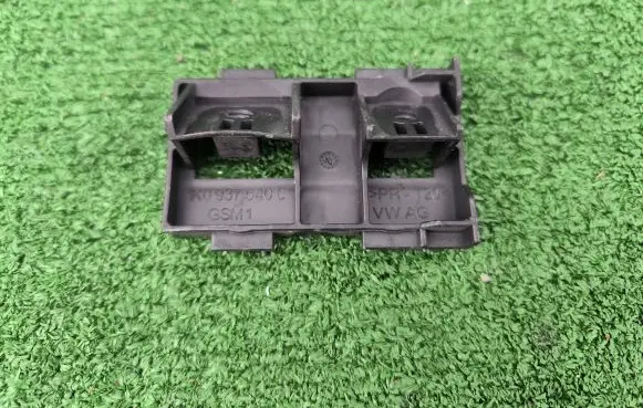 Volkswagen Golf VI Fuse box cover 1K0937540C