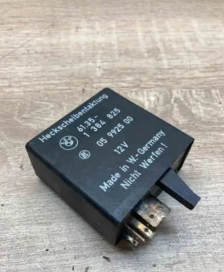 BMW 5 E34 Other relay 1384825 05992500
