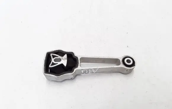 Volvo XC60 Engine mount bracket