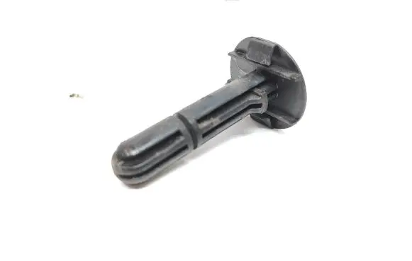 Renault Trafic III (X82) Radiator mount bracket