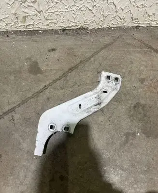 Citroen Berlingo Headlight/headlamp mounting bracket 03D