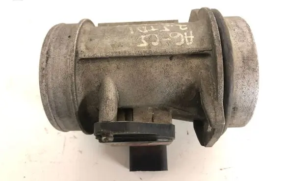 Audi A6 S6 C5 4B Mass air flow meter 059906461M